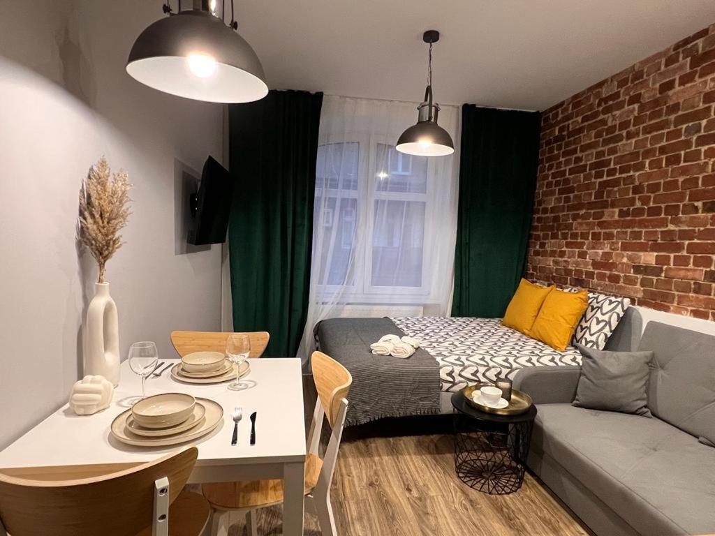 Green Hill Apartments Катовице Екстериор снимка